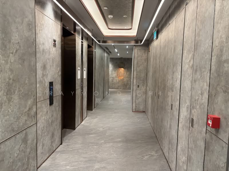 Perfect Ten, 323 Bukit Timah Road, 3 Bedrooms, 1,227 sqft, Condominium For Rent, by Craymond Ching 陈奕充, 500171351 - Common Lift Lobby - PropertyGuru.com.sg