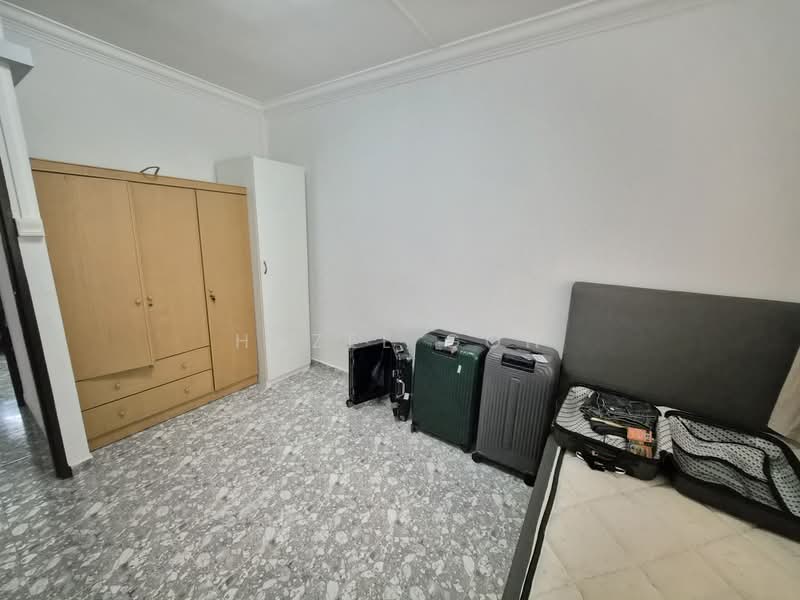 241 Compassvale Walk, 241 Compassvale Walk, 3 Bedrooms, 1,076 sqft, HDB Flat For Sale, by Hazel Goh, 500171353 - Bedroom - PropertyGuru.com.sg