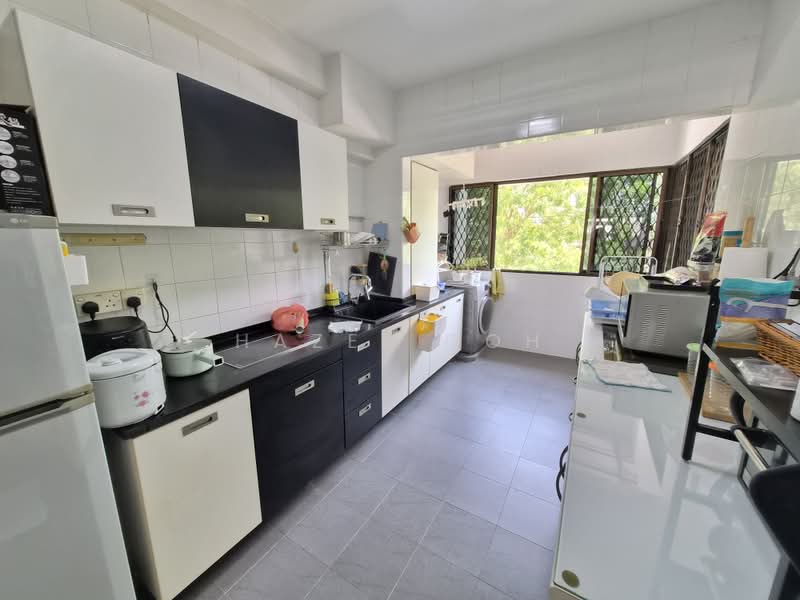 241 Compassvale Walk, 241 Compassvale Walk, 3 Bedrooms, 1,076 sqft, HDB Flat For Sale, by Hazel Goh, 500171353 - Kitchen - PropertyGuru.com.sg