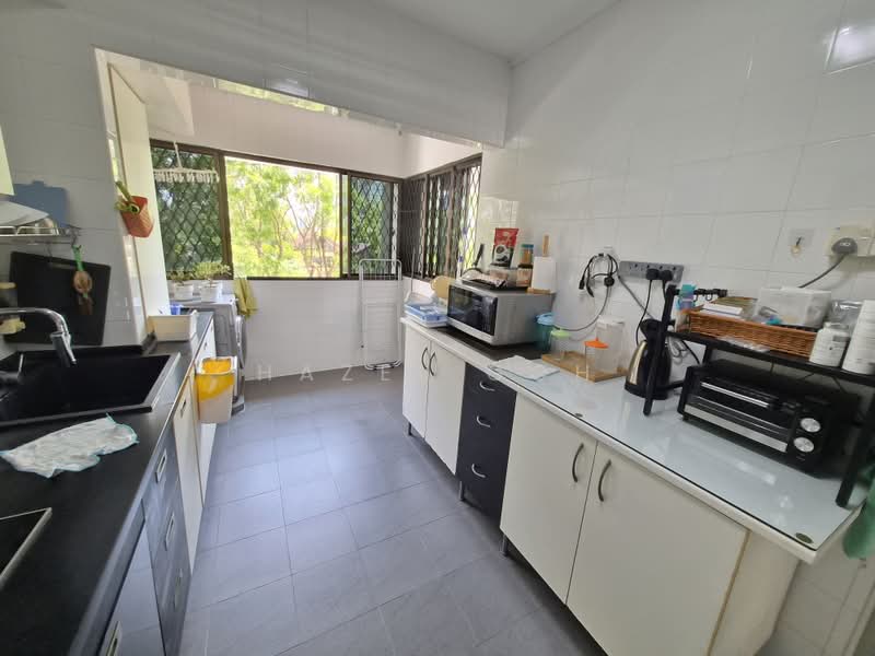 241 Compassvale Walk, 241 Compassvale Walk, 3 Bedrooms, 1,076 sqft, HDB Flat For Sale, by Hazel Goh, 500171353 - Kitchen - PropertyGuru.com.sg