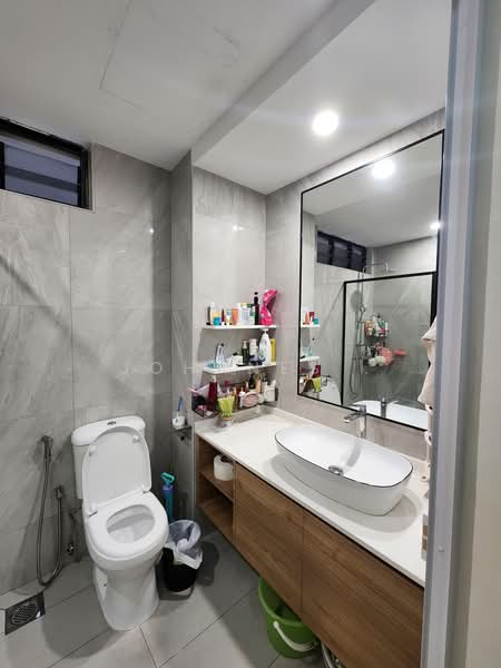 Avon Park, 1 Youngberg Terrace, Room Rental, 200 sqft, Condominium For Rent, by Johanes ., 500171356 - Bathroom - PropertyGuru.com.sg