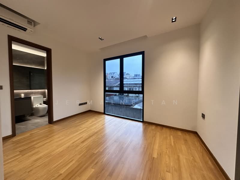 Jalan Sankam, , 5 Bedrooms, 4,834 sqft, Terraced House For Sale, by Jermaine Tan, 500171357 - Bedroom - PropertyGuru.com.sg