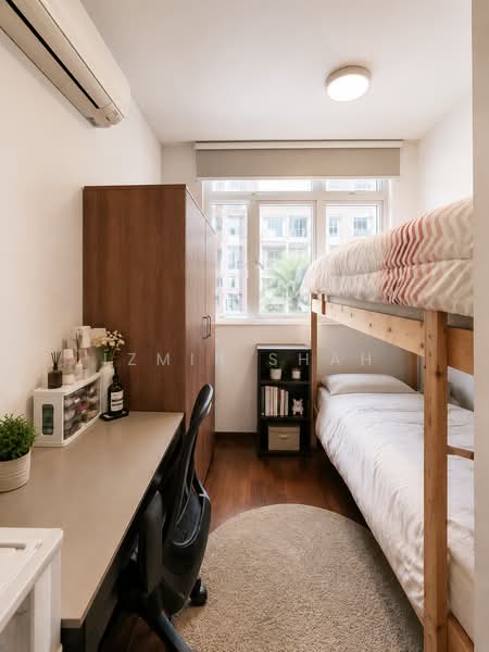 Parc Rosewood, 71 Rosewood Drive, 2 Bedrooms, 581 sqft, Condominium For Sale, by Izmir Shah, 500171360 - Bedroom - PropertyGuru.com.sg