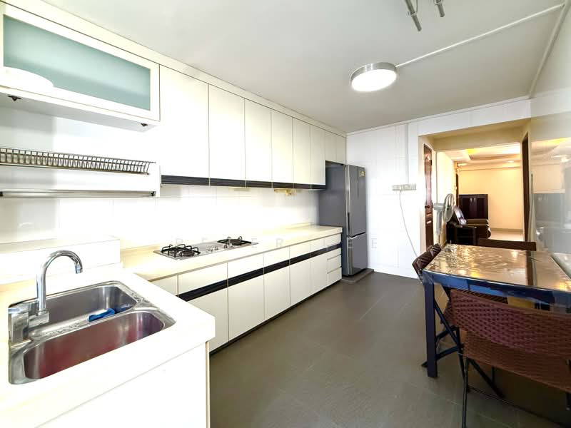 226 Serangoon Avenue 4, 226 Serangoon Avenue 4, 3 Bedrooms, 980 sqft, HDB Flat For Sale, by Peter Lee, 500171364 - Kitchen - PropertyGuru.com.sg