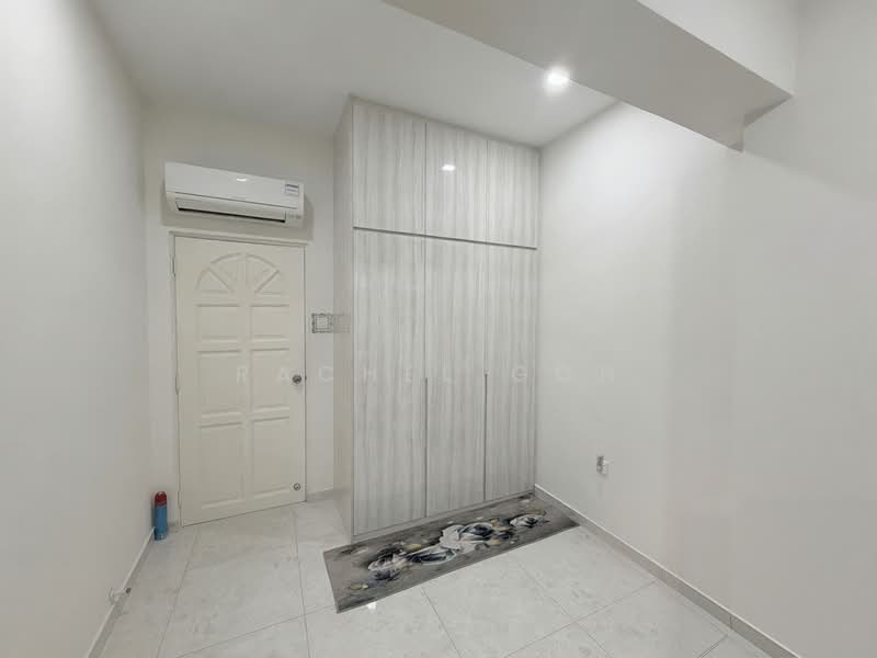 Large Master Room for Rent with direct Greenery View, , Room Rental, 300 sqft, Semi-Detached House For Rent, by Rachel Goh, 500171374 - Interior - PropertyGuru.com.sg