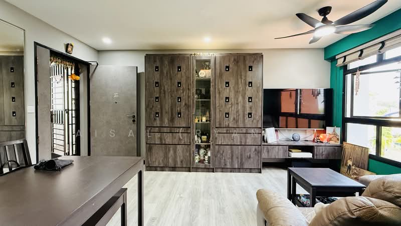 547C Segar Road, 547C Segar Road, 2 Bedrooms, 721 sqft, HDB Flat For Sale, by Faisal (Ryan MD), 500171376 - Living Room - PropertyGuru.com.sg