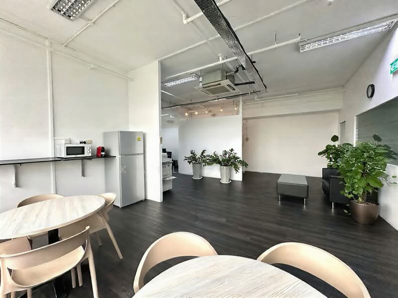 Wcega Tower, 21 Bukit Batok Crescent, 1,970 sqft, Light Industrial (B1) For Sale, by Kaili Ong, 500171378 - Interior - CommercialGuru.com.sg