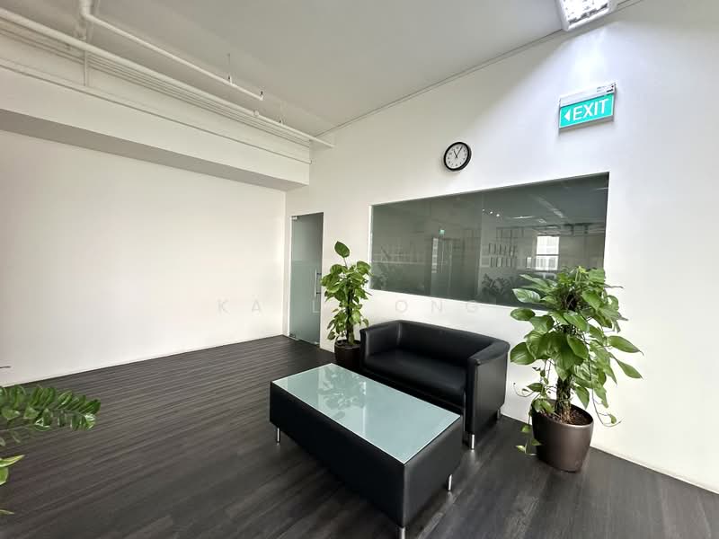 Wcega Tower, 21 Bukit Batok Crescent, 1,970 sqft, Light Industrial (B1) For Sale, by Kaili Ong, 500171378 - Interior - CommercialGuru.com.sg