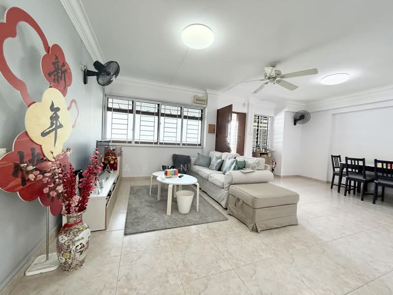 914 Hougang Street 91, 914 Hougang Street 91, 3 Bedrooms, 1,087 sqft, HDB Flat For Rent, by Aaron Loon, 500171379 - Living Room - PropertyGuru.com.sg