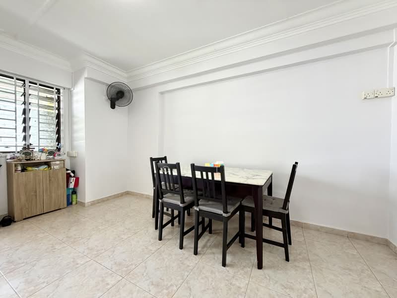 914 Hougang Street 91, 914 Hougang Street 91, 3 Bedrooms, 1,087 sqft, HDB Flat For Rent, by Aaron Loon, 500171379 - Dining Room - PropertyGuru.com.sg