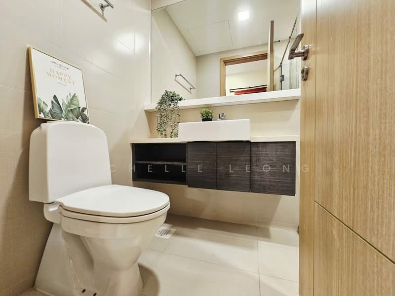 The Estiva, 313 Pasir Panjang Road, 3 Bedrooms, 1,001 sqft, Apartment For Rent, by Michelle Leong, 500171392 - Bathroom - PropertyGuru.com.sg