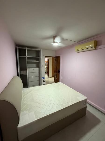777 Pasir Ris Street 71, 777 Pasir Ris Street 71, Room Rental, 100 sqft, HDB Flat For Rent, by Zi Yang, 500171397 - Bedroom - PropertyGuru.com.sg