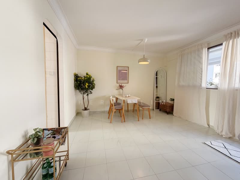 109 Simei Street 1, 109 Simei Street 1, 3 Bedrooms, 1,119 sqft, HDB Flat For Sale, by Sheryl Lim, 500171401 - Dining Room - PropertyGuru.com.sg