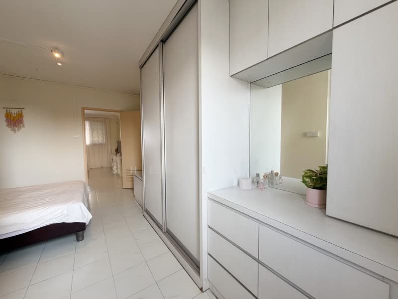 109 Simei Street 1, 109 Simei Street 1, 3 Bedrooms, 1,119 sqft, HDB Flat For Sale, by Sheryl Lim, 500171401 - Bedroom - PropertyGuru.com.sg