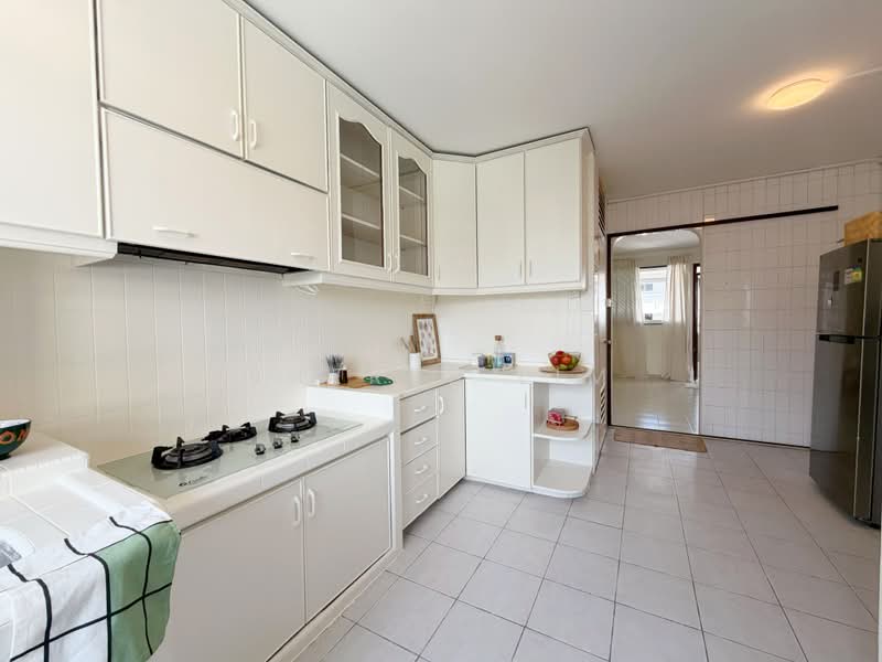 109 Simei Street 1, 109 Simei Street 1, 3 Bedrooms, 1,119 sqft, HDB Flat For Sale, by Sheryl Lim, 500171401 - Kitchen - PropertyGuru.com.sg