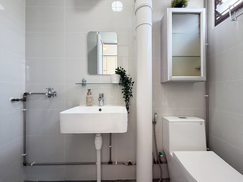 109 Simei Street 1, 109 Simei Street 1, 3 Bedrooms, 1,119 sqft, HDB Flat For Sale, by Sheryl Lim, 500171401 - Bathroom - PropertyGuru.com.sg
