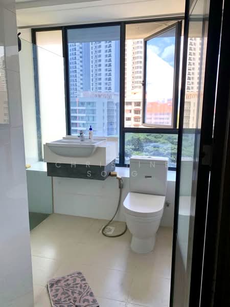 Airstream, 26 St Michael's Road, 2 Bedrooms, 506 sqft, Condominium For Sale, by Christine Song, 500171405 - Bathroom - PropertyGuru.com.sg