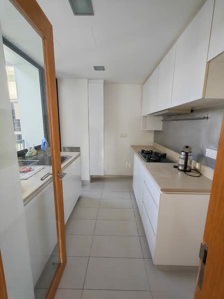 8 @ Woodleigh, 2 Woodleigh Close, 2 Bedrooms, 839 sqft, Condominium For Sale, by ZAC NG, 500171411 - Kitchen - PropertyGuru.com.sg