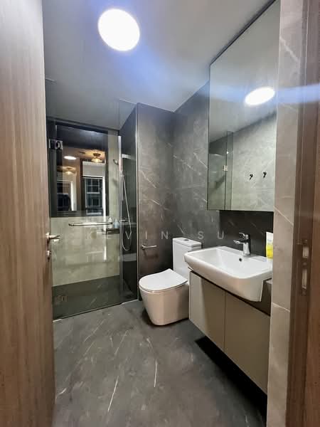 Lumina Grand, Bukit Batok West Ave. 5, Room Rental, 100 sqft, Condominium For Rent, by Kevin Su, 500171412 - Bathroom - PropertyGuru.com.sg