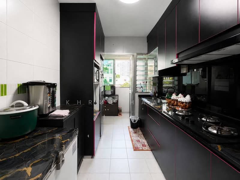 330B Anchorvale Street, 330B Anchorvale Street, 3 Bedrooms, 990 sqft, HDB Flat For Sale, by Fakhrul Haaziq, 500171417 - Kitchen - PropertyGuru.com.sg
