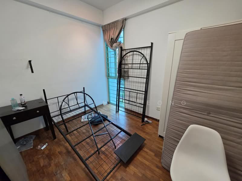 The Sunny Spring, 50 Lorong 40 Geylang, 7 Bedrooms, 1,109 sqft, Apartment For Rent, by Calvin Cheong, 500171425 - Bedroom - PropertyGuru.com.sg