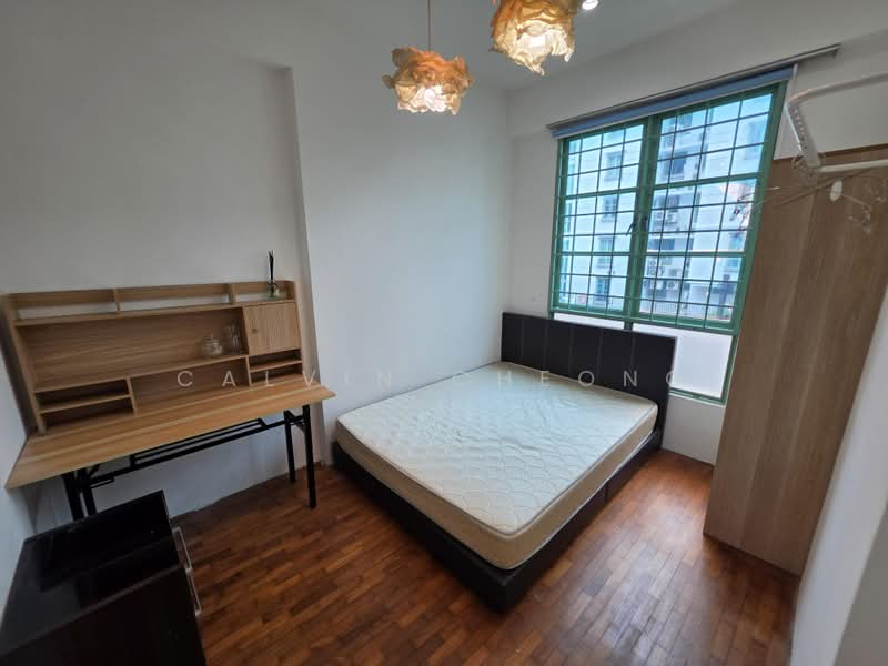 The Sunny Spring, 50 Lorong 40 Geylang, 7 Bedrooms, 1,109 sqft, Apartment For Rent, by Calvin Cheong, 500171425 - Bedroom - PropertyGuru.com.sg