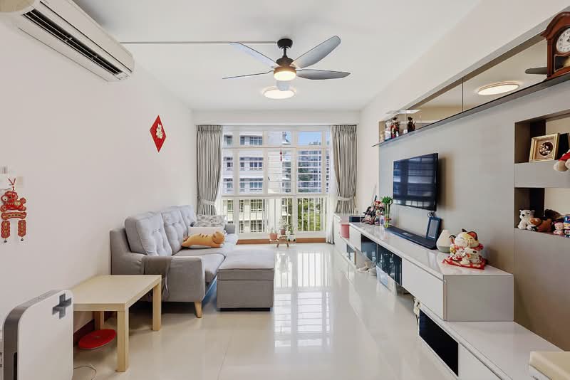 265A Compassvale Link, 265A Compassvale Link, 3 Bedrooms, 990 sqft, HDB Flat For Sale, by Karine Lee, 500171432 - Living Room - PropertyGuru.com.sg