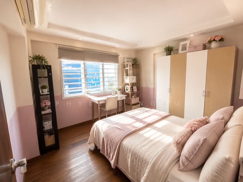 229 Lorong 8 Toa Payoh, 229 Lorong 8 Toa Payoh, 3 Bedrooms, 1,227 sqft, HDB Flat For Sale, by Phyllis Ngam, 500171434 - Bedroom - PropertyGuru.com.sg