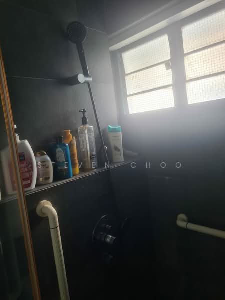 469A Admiralty Drive, 469A Admiralty Drive, Room Rental, 100 sqft, HDB Flat For Rent, by Steven Choo, 500171438 - Bathroom - PropertyGuru.com.sg