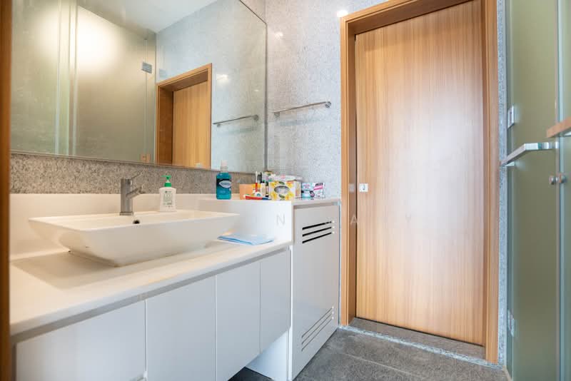 Watertown, 69 Punggol Central, 2 Bedrooms, 807 sqft, Condominium For Sale, by Sharon Jany, 500171446 - Bathroom - PropertyGuru.com.sg