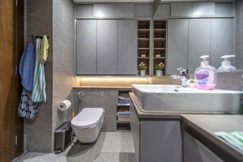 Kandis Residence, 2 Kandis Link, 2 Bedrooms, 797 sqft, Condominium For Sale, by Ong Yi Loong, 500171447 - Common Bathroom - PropertyGuru.com.sg