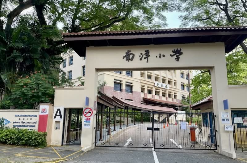 4 Bed 4 Bath⭐️Bukit Timah ⭐️Nanyang Primary⭐️Raffles Girls Primary⭐️Sixth Avenue MRT, , 4 Bedrooms, 3,500 sqft, Semi-Detached House For Rent, by Elizabeth Lim, 500171449 - Exterior - PropertyGuru.com.sg