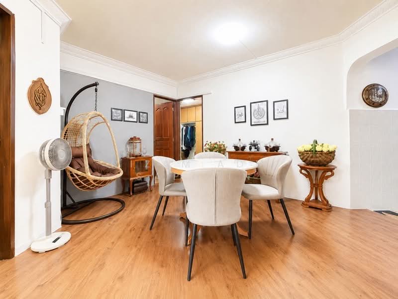 204 Bukit Batok Street 21, 204 Bukit Batok Street 21, 3 Bedrooms, 1,152 sqft, HDB Flat For Sale, by Nizam Adli Saparin, 500171452 - PropertyGuru.com.sg
