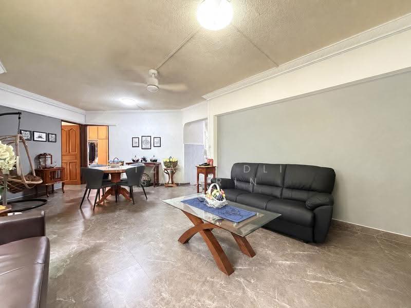 204 Bukit Batok Street 21, 204 Bukit Batok Street 21, Dairy Farm / Bukit Panjang / Choa Chu Kang, 3 Bedrooms, 1,152 sqft, HDB Flat For Sale, by Nizam Adli Saparin, 500171452 - Living Room - PropertyGuru.com.sg