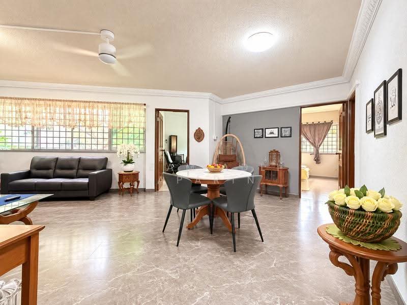 204 Bukit Batok Street 21, 204 Bukit Batok Street 21, Dairy Farm / Bukit Panjang / Choa Chu Kang, 3 Bedrooms, 1,152 sqft, HDB Flat For Sale, by Nizam Adli Saparin, 500171452 - Living Room - PropertyGuru.com.sg