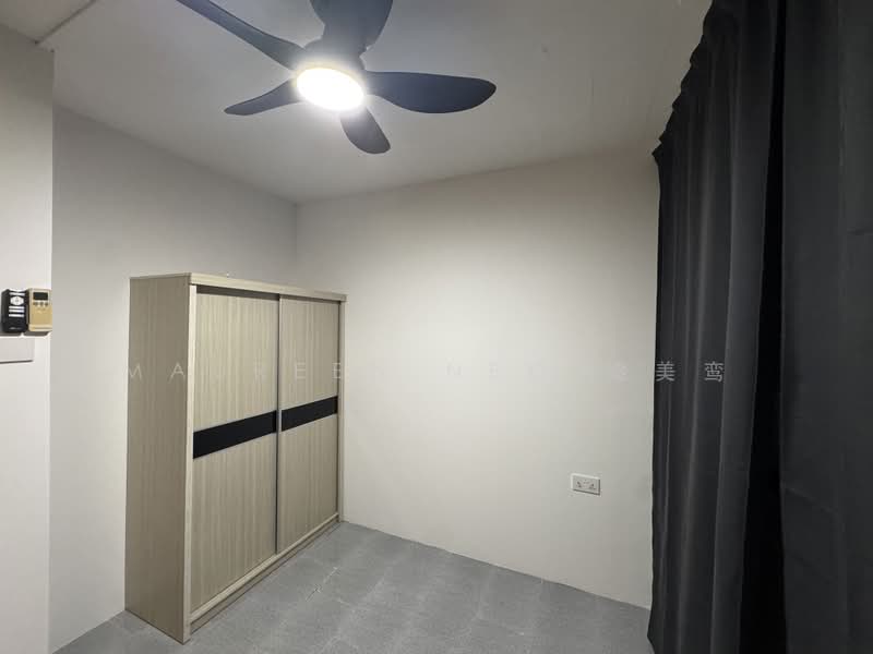 932 Tampines Street 91, 932 Tampines Street 91, Room Rental, 200 sqft, HDB Flat For Rent, by Maureen Neo 梁美鸾, 500171454 - Bedroom - PropertyGuru.com.sg