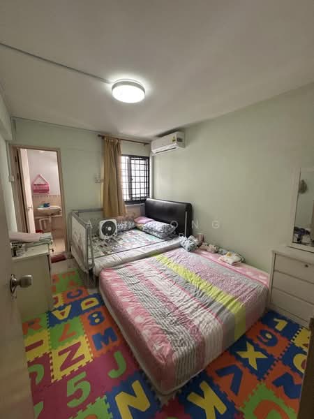 703 Yishun Avenue 5, 703 Yishun Avenue 5, 2 Bedrooms, 731 sqft, HDB Flat For Sale, by A.B. Ong Albert, 500171456 - Bedroom - PropertyGuru.com.sg