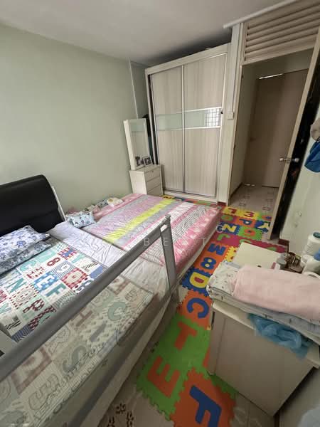 703 Yishun Avenue 5, 703 Yishun Avenue 5, 2 Bedrooms, 731 sqft, HDB Flat For Sale, by A.B. Ong Albert, 500171456 - Bedroom - PropertyGuru.com.sg
