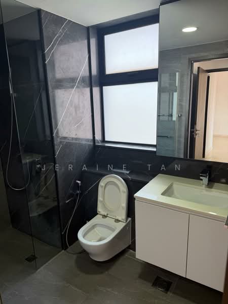 Thomson Impressions, 20 Lorong Puntong, 2 Bedrooms, 764 sqft, Condominium For Sale, by Jeraine Tan, 500171457 - Bathroom - PropertyGuru.com.sg