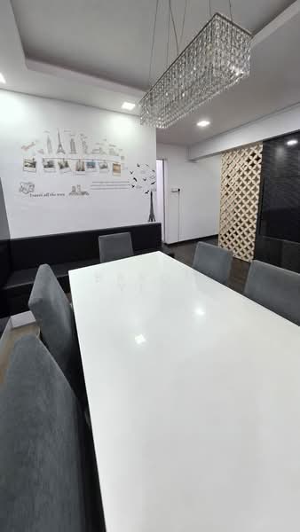 749 Jurong West Street 73, 749 Jurong West Street 73, 3 Bedrooms, 1,119 sqft, HDB Flat For Sale, by Baron Yeo, 500171461 - Dining Room - PropertyGuru.com.sg