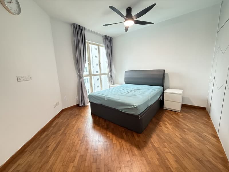 Rio Vista, 10 Upper Serangoon View, 2 Bedrooms, 1,066 sqft, Condominium For Sale, by MAHA LAKSHMI, 500171471 - Master Bedroom - PropertyGuru.com.sg