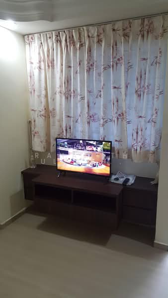 742 Yishun Avenue 5, 742 Yishun Avenue 5, 2 Bedrooms, 735 sqft, HDB Flat For Rent, by Rahamathullah Hasan Ali Akbar, 500171477 - Living Room - PropertyGuru.com.sg