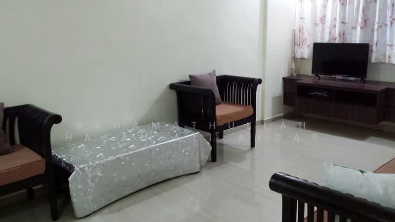 742 Yishun Avenue 5, 742 Yishun Avenue 5, 2 Bedrooms, 735 sqft, HDB Flat For Rent, by Rahamathullah Hasan Ali Akbar, 500171477 - Living Room - PropertyGuru.com.sg