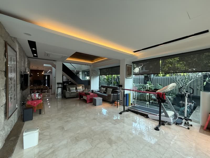 Kembangan Estate, Detached House, 4 Bedrooms, 3,466 sqft, Detached House For Sale, by Elaine Goh, 500171479 - Living Room - PropertyGuru.com.sg