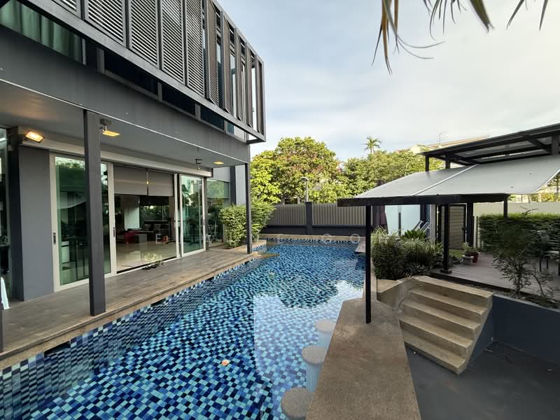 Kembangan Estate, Detached House, 4 Bedrooms, 3,466 sqft, Detached House For Sale, by Elaine Goh, 500171479 - Exterior - PropertyGuru.com.sg