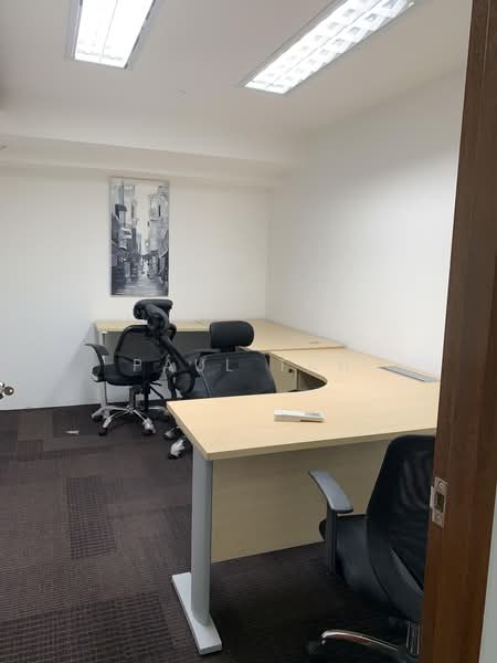Heng Loong Building, 61 Bukit Batok Crescent, 120 sqft, Office For Rent, by Paul Tan, 500171485 - Interior - CommercialGuru.com.sg