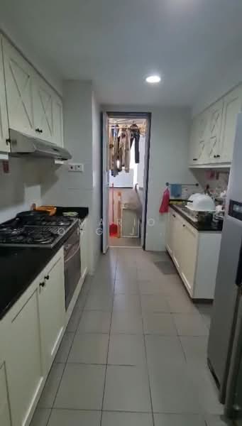 The Warren, 37 Choa Chu Kang Loop, Room Rental, 120 sqft, Apartment For Rent, by Mario Ong Jun Zhi, 500171491 - Kitchen - PropertyGuru.com.sg