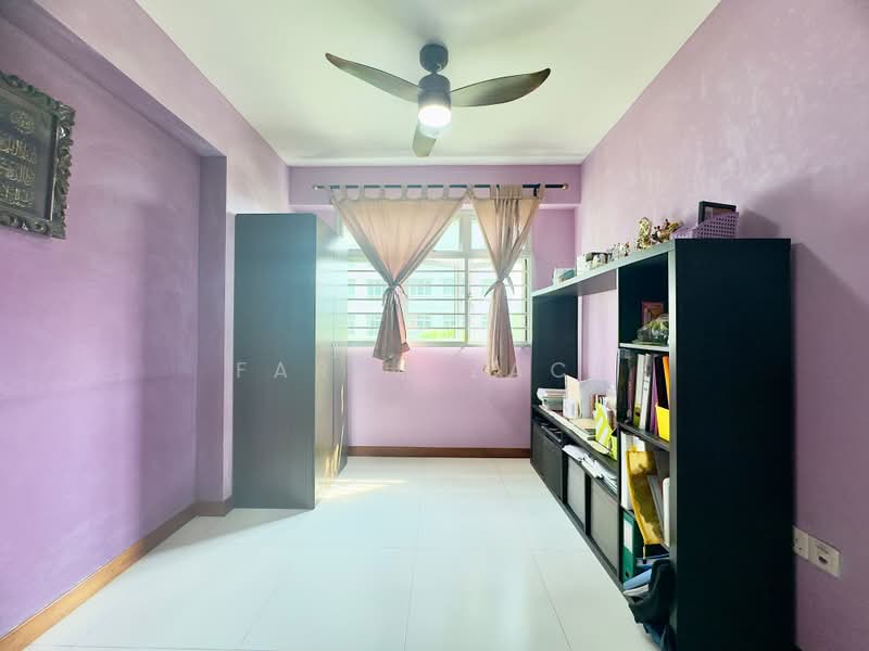 424D Yishun Avenue 11, 424D Yishun Avenue 11, 3 Bedrooms, 990 sqft, HDB Flat For Sale, by Farah Zack, 500171497 - Study - PropertyGuru.com.sg