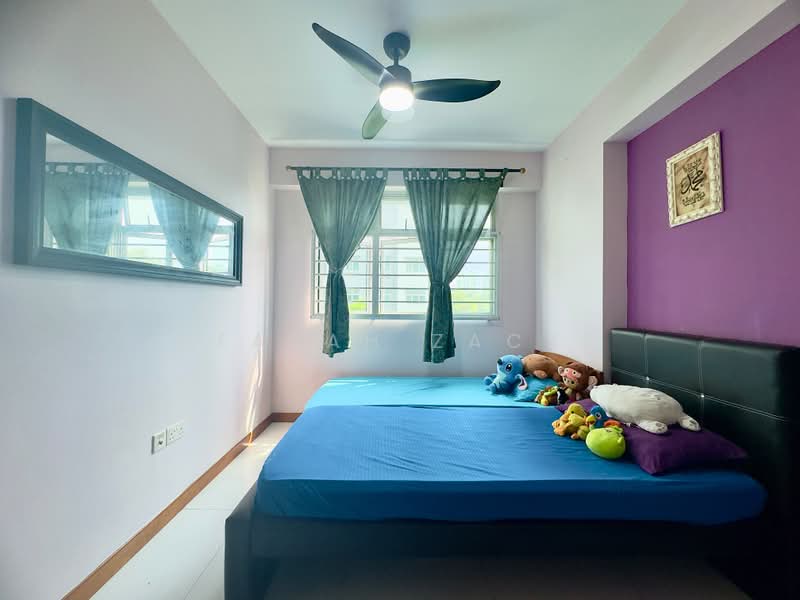 424D Yishun Avenue 11, 424D Yishun Avenue 11, 3 Bedrooms, 990 sqft, HDB Flat For Sale, by Farah Zack, 500171497 - Bedroom - PropertyGuru.com.sg