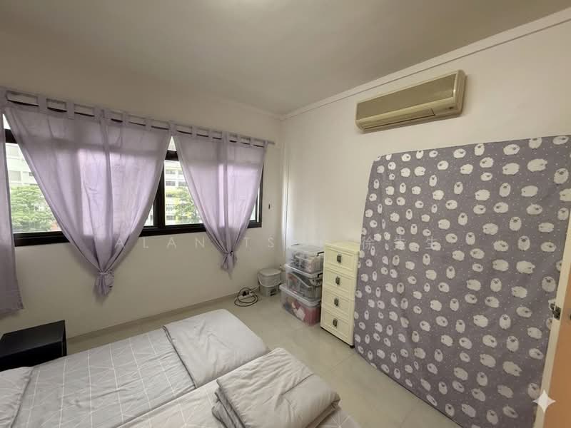 351 Ang Mo Kio Street 32, 351 Ang Mo Kio Street 32, 3 Bedrooms, 1,183 sqft, HDB Flat For Rent, by Alan Tsui 徐先生, 500171517 - Bedroom - PropertyGuru.com.sg